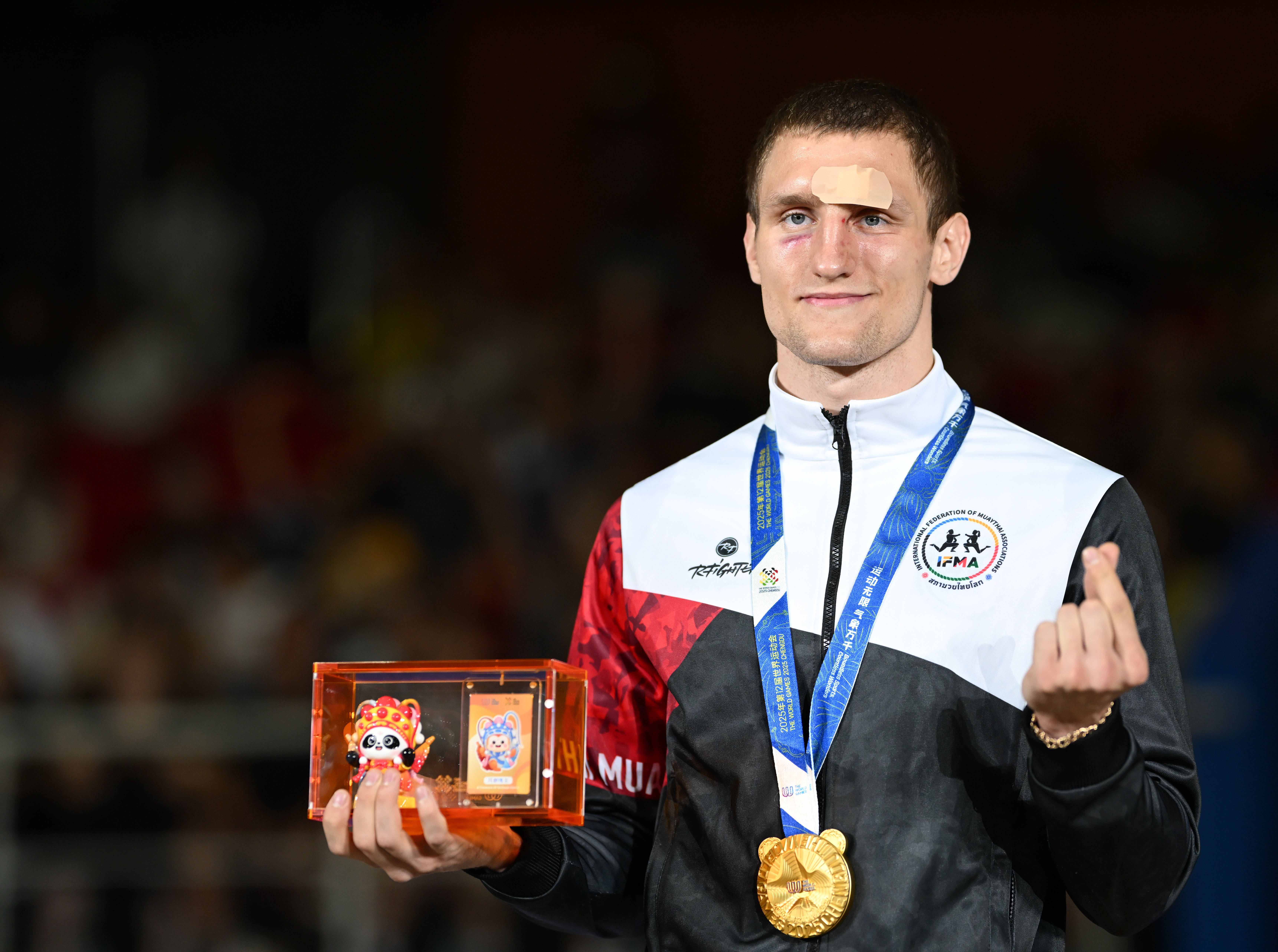 拳击选手发挥出色,荣膺最佳MVP的简单介绍 拳击选手发挥出色,荣膺最佳MVP的简单介绍