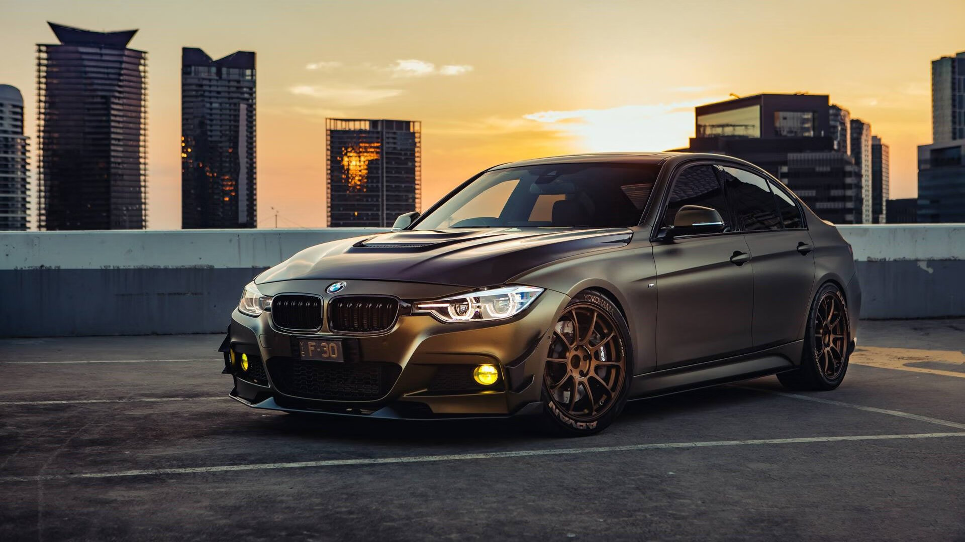 双重闪电,马拉卡纳的逆袭与花园球馆的奇迹