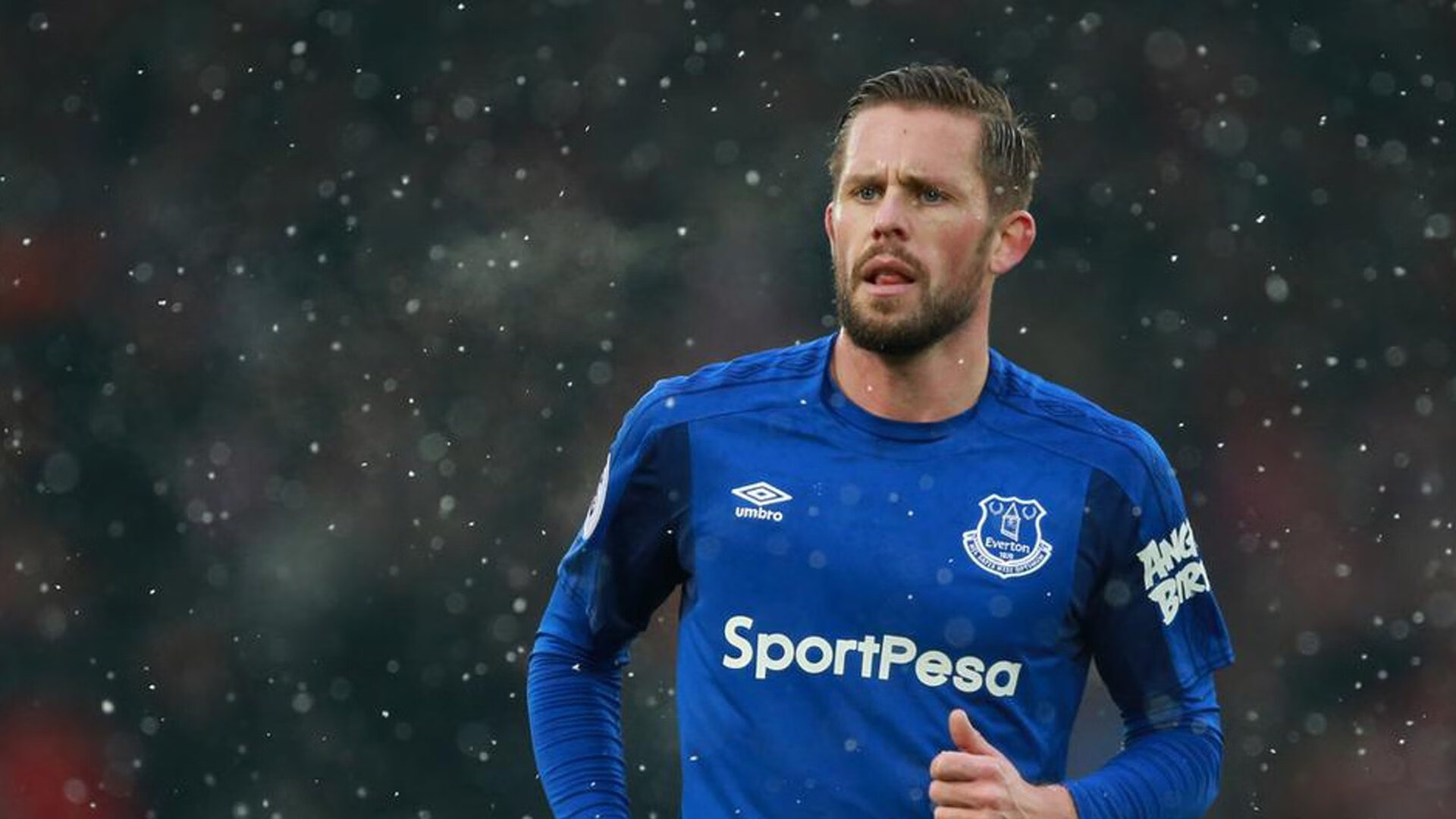 关键先生格列兹曼一锤定音，摩洛哥在争冠战中以决胜姿态战胜贝蒂斯