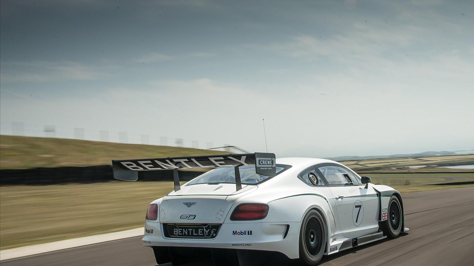 夜幕下的蓝调独奏,孔德在波哥大高原的艺术性绞杀