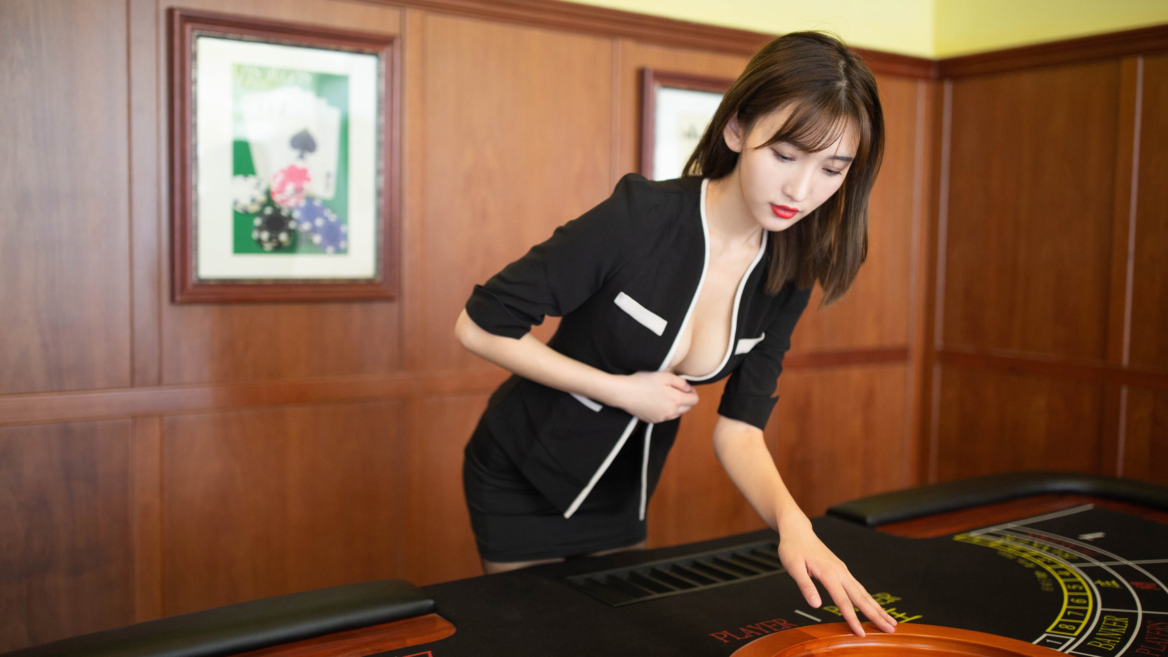 爱游戏官网-两个平行宇宙，步行者用体系收割森林狼，东契奇在焦土战场证明王权